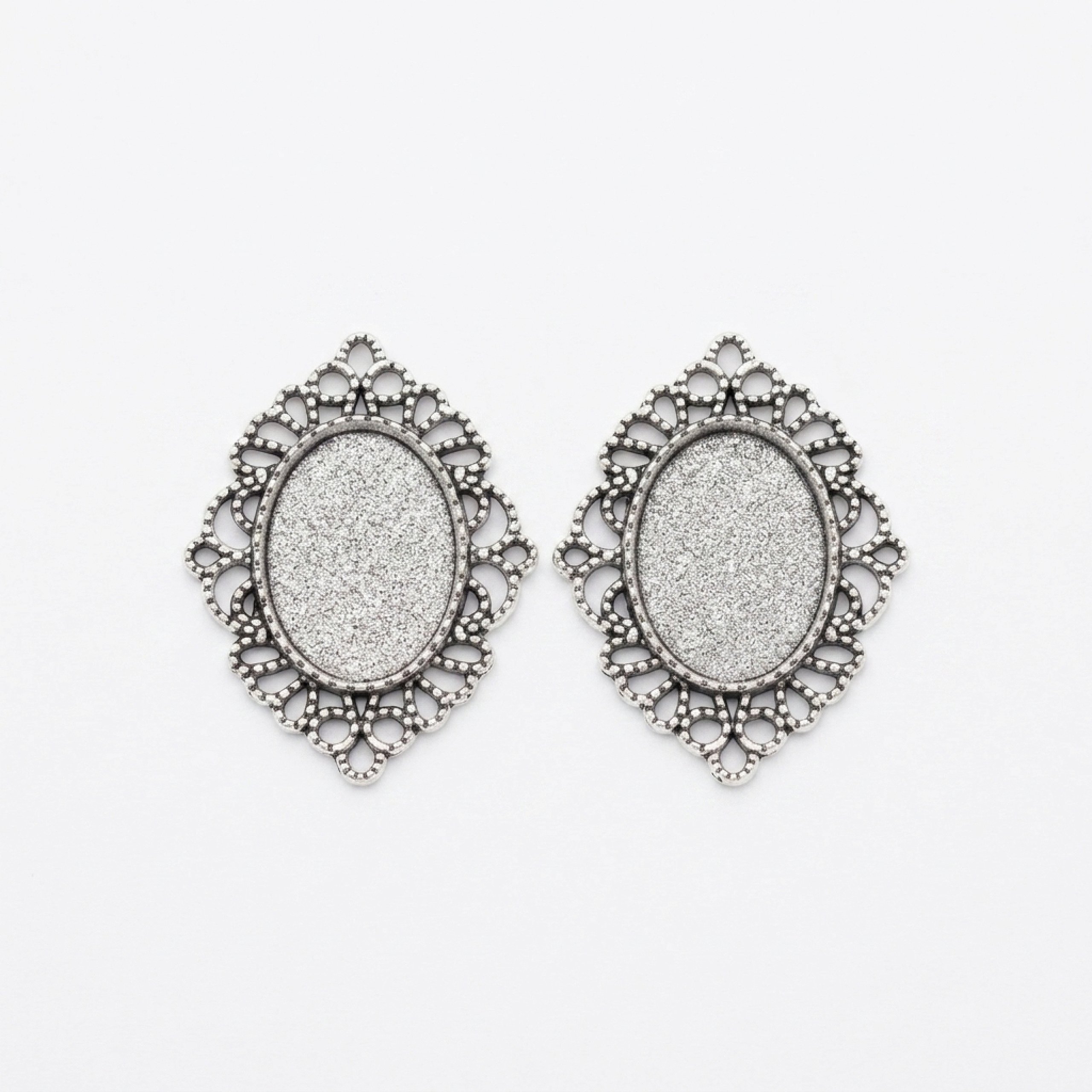 Small Irregular drop shape bezel (1 piece)